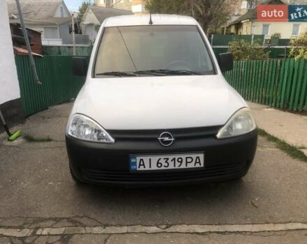 Білий Опель Комбо вант.-пас., об'ємом двигуна 1.69 л та пробігом 200 тис. км за 3750 $, фото 1 на Automoto.ua