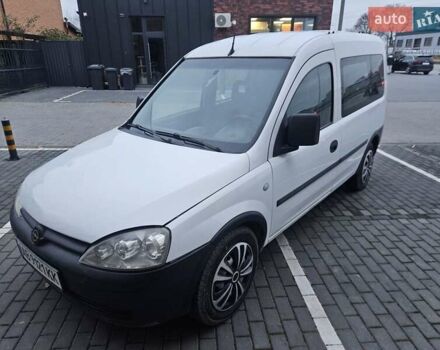 Білий Опель Комбо вант.-пас., об'ємом двигуна 1.25 л та пробігом 373 тис. км за 3600 $, фото 15 на Automoto.ua