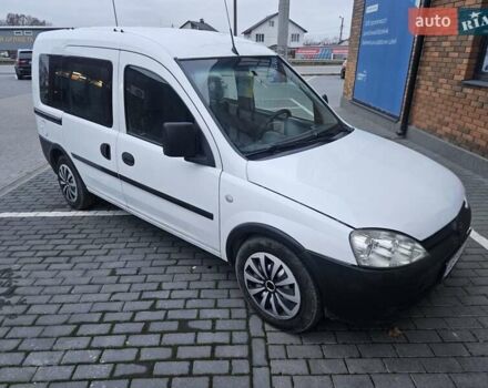 Білий Опель Комбо вант.-пас., об'ємом двигуна 1.25 л та пробігом 373 тис. км за 3600 $, фото 14 на Automoto.ua
