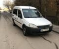 Опель Комбо груз.-пасс. 2007 в Виннице на Automoto.ua Белый Опель Комбо груз.-пасс., объемом двигателя 1.2 л и пробегом 374 тыс. км за 3300 $, фото 1 на Automoto.ua