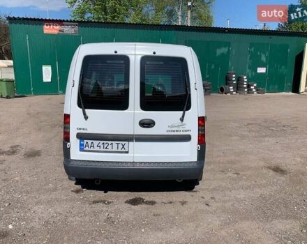 Опель Комбо груз.-пасс. 2007 в Черкассах на Automoto.ua Белый Опель Комбо груз.-пасс., объемом двигателя 1.3 л и пробегом 322 тыс. км за 4300 $, фото 27 на Automoto.ua