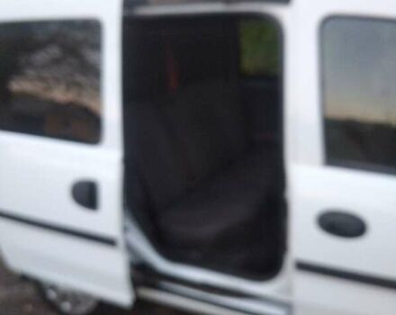 Білий Опель Комбо вант.-пас., об'ємом двигуна 1.3 л та пробігом 261 тис. км за 4200 $, фото 13 на Automoto.ua