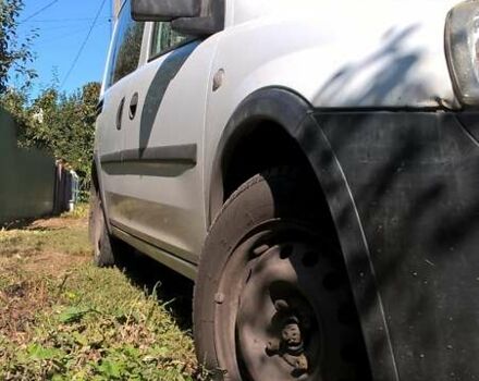 Білий Опель Комбо вант.-пас., об'ємом двигуна 1.36 л та пробігом 300 тис. км за 3760 $, фото 4 на Automoto.ua