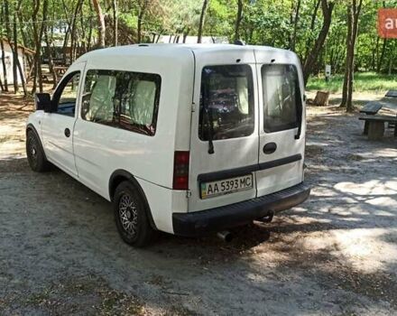 Білий Опель Комбо вант.-пас., об'ємом двигуна 1.7 л та пробігом 385 тис. км за 4700 $, фото 5 на Automoto.ua