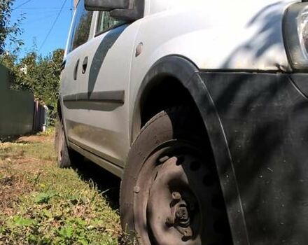 Білий Опель Комбо вант.-пас., об'ємом двигуна 1.36 л та пробігом 300 тис. км за 3760 $, фото 3 на Automoto.ua