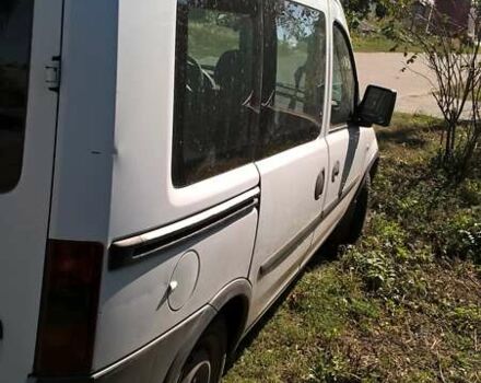 Білий Опель Комбо вант.-пас., об'ємом двигуна 1.36 л та пробігом 300 тис. км за 3760 $, фото 6 на Automoto.ua