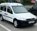 Белый Опель Комбо груз.-пасс., объемом двигателя 1.25 л и пробегом 385 тыс. км за 3700 $, фото 1 на Automoto.ua