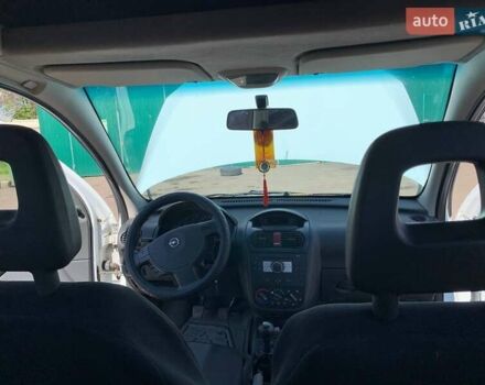 Опель Комбо груз.-пасс. 2007 в Черкассах на Automoto.ua Белый Опель Комбо груз.-пасс., объемом двигателя 1.3 л и пробегом 322 тыс. км за 4300 $, фото 1 на Automoto.ua