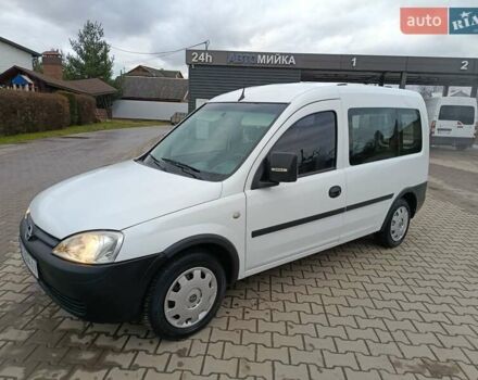 Белый Опель Комбо груз.-пасс., объемом двигателя 1.25 л и пробегом 286 тыс. км за 3500 $, фото 10 на Automoto.ua