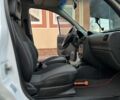 Білий Опель Комбо вант.-пас., об'ємом двигуна 1.2 л та пробігом 344 тис. км за 4563 $, фото 13 на Automoto.ua