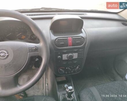 Белый Опель Комбо груз.-пасс., объемом двигателя 1.3 л и пробегом 294 тыс. км за 3500 $, фото 8 на Automoto.ua