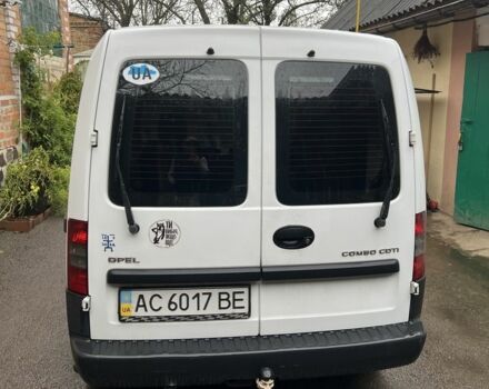 Белый Опель Комбо груз.-пасс., объемом двигателя 1.3 л и пробегом 310 тыс. км за 4100 $, фото 3 на Automoto.ua