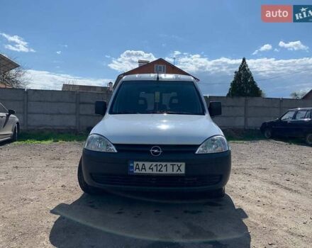 Опель Комбо груз.-пасс. 2007 в Черкассах на Automoto.ua Белый Опель Комбо груз.-пасс., объемом двигателя 1.3 л и пробегом 322 тыс. км за 4300 $, фото 21 на Automoto.ua