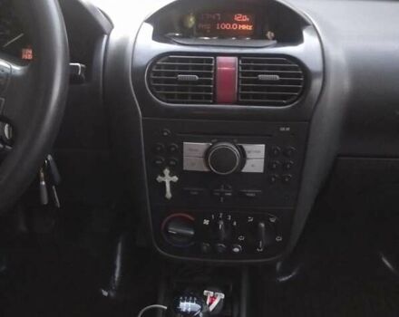 Білий Опель Комбо вант.-пас., об'ємом двигуна 1.3 л та пробігом 261 тис. км за 4200 $, фото 16 на Automoto.ua