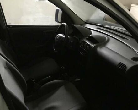 Белый Опель Комбо груз.-пасс., объемом двигателя 1.25 л и пробегом 130 тыс. км за 4200 $, фото 2 на Automoto.ua