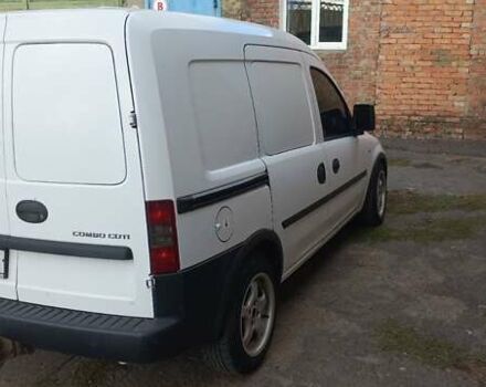 Белый Опель Комбо груз.-пасс., объемом двигателя 1.3 л и пробегом 274 тыс. км за 3700 $, фото 1 на Automoto.ua