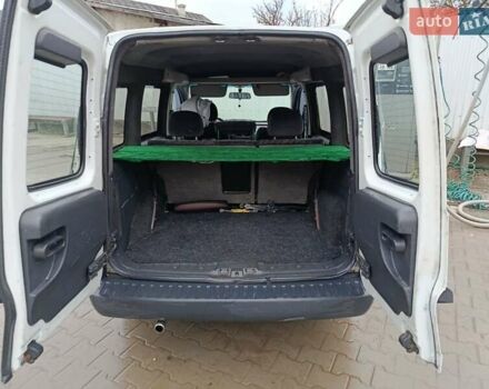 Белый Опель Комбо груз.-пасс., объемом двигателя 1.25 л и пробегом 286 тыс. км за 3500 $, фото 51 на Automoto.ua