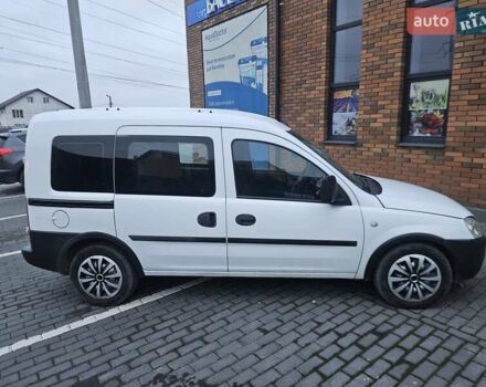 Білий Опель Комбо вант.-пас., об'ємом двигуна 1.25 л та пробігом 373 тис. км за 3600 $, фото 9 на Automoto.ua