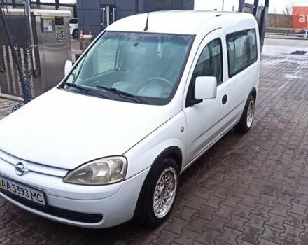 Білий Опель Комбо вант.-пас., об'ємом двигуна 1.7 л та пробігом 385 тис. км за 4700 $, фото 14 на Automoto.ua