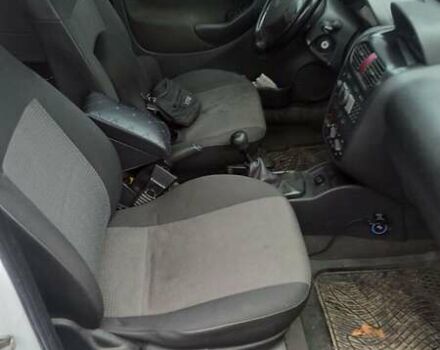 Білий Опель Комбо вант.-пас., об'ємом двигуна 1.7 л та пробігом 385 тис. км за 4700 $, фото 22 на Automoto.ua