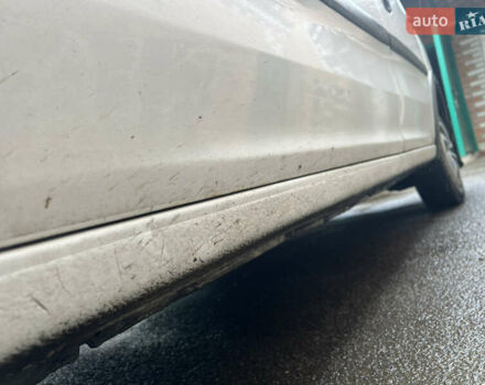 Белый Опель Комбо груз.-пасс., объемом двигателя 1.3 л и пробегом 310 тыс. км за 4100 $, фото 12 на Automoto.ua