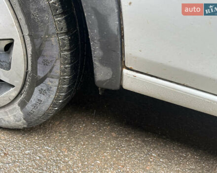 Белый Опель Комбо груз.-пасс., объемом двигателя 1.3 л и пробегом 310 тыс. км за 4100 $, фото 14 на Automoto.ua