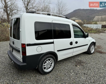 Білий Опель Комбо вант.-пас., об'ємом двигуна 1.69 л та пробігом 154 тис. км за 3500 $, фото 1 на Automoto.ua