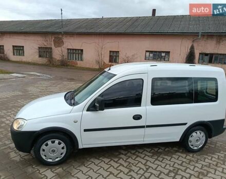 Белый Опель Комбо груз.-пасс., объемом двигателя 1.25 л и пробегом 286 тыс. км за 3500 $, фото 20 на Automoto.ua