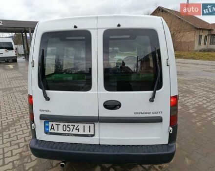 Белый Опель Комбо груз.-пасс., объемом двигателя 1.25 л и пробегом 286 тыс. км за 3500 $, фото 24 на Automoto.ua
