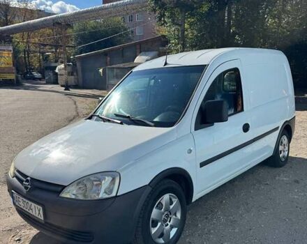 Белый Опель Комбо груз.-пасс., объемом двигателя 1.2 л и пробегом 422 тыс. км за 4200 $, фото 1 на Automoto.ua