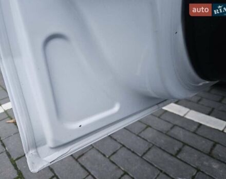 Білий Опель Комбо вант.-пас., об'ємом двигуна 1.25 л та пробігом 373 тис. км за 3600 $, фото 27 на Automoto.ua