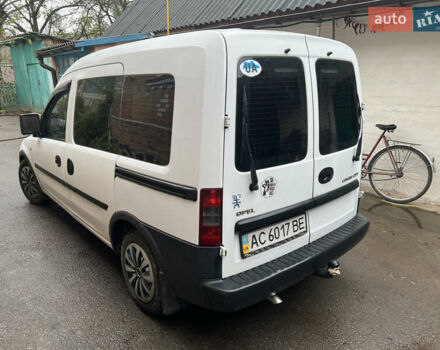 Белый Опель Комбо груз.-пасс., объемом двигателя 1.3 л и пробегом 310 тыс. км за 4100 $, фото 5 на Automoto.ua