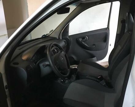 Белый Опель Комбо груз.-пасс., объемом двигателя 1.25 л и пробегом 130 тыс. км за 4200 $, фото 7 на Automoto.ua