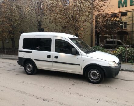Опель Комбо груз.-пасс. 2007 в Виннице на Automoto.ua Белый Опель Комбо груз.-пасс., объемом двигателя 1.2 л и пробегом 374 тыс. км за 3300 $, фото 2 на Automoto.ua