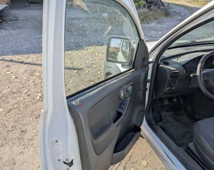 Білий Опель Комбо вант.-пас., об'ємом двигуна 1.69 л та пробігом 339 тис. км за 4500 $, фото 24 на Automoto.ua