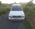 Білий Опель Комбо вант.-пас., об'ємом двигуна 1.2 л та пробігом 330 тис. км за 2840 $, фото 12 на Automoto.ua