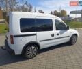 Опель Комбо груз.-пасс. 2008 в Виннице на Automoto.ua Белый Опель Комбо груз.-пасс., объемом двигателя 1.6 л и пробегом 215 тыс. км за 5600 $, фото 9 на Automoto.ua
