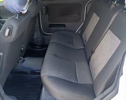 Опель Комбо груз.-пасс. 2008 в Виннице на Automoto.ua Белый Опель Комбо груз.-пасс., объемом двигателя 1.6 л и пробегом 215 тыс. км за 5600 $, фото 19 на Automoto.ua