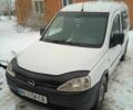 Белый Опель Комбо груз.-пасс., объемом двигателя 1.25 л и пробегом 347 тыс. км за 3600 $, фото 2 на Automoto.ua