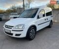 Белый Опель Комбо груз.-пасс., объемом двигателя 1.6 л и пробегом 228 тыс. км за 5100 $, фото 1 на Automoto.ua