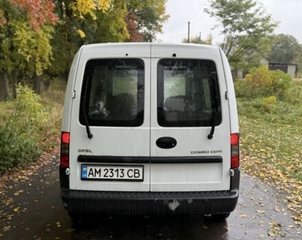 Білий Опель Комбо вант.-пас., об'ємом двигуна 1.2 л та пробігом 250 тис. км за 2850 $, фото 4 на Automoto.ua