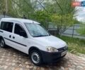 Белый Опель Комбо груз.-пасс., объемом двигателя 1.3 л и пробегом 210 тыс. км за 5300 $, фото 1 на Automoto.ua
