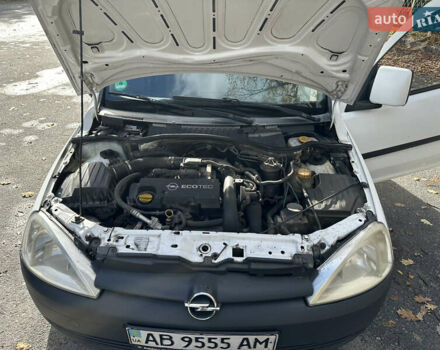 Білий Опель Комбо вант.-пас., об'ємом двигуна 1.7 л та пробігом 441 тис. км за 4099 $, фото 12 на Automoto.ua