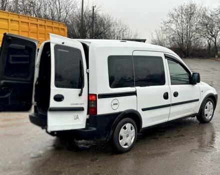 Белый Опель Комбо груз.-пасс., объемом двигателя 1.3 л и пробегом 344 тыс. км за 2700 $, фото 20 на Automoto.ua