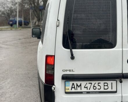 Белый Опель Комбо груз.-пасс., объемом двигателя 1.3 л и пробегом 344 тыс. км за 2700 $, фото 4 на Automoto.ua