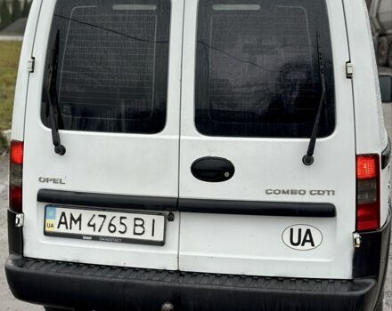 Белый Опель Комбо груз.-пасс., объемом двигателя 1.3 л и пробегом 344 тыс. км за 2700 $, фото 15 на Automoto.ua