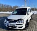 Белый Опель Комбо груз.-пасс., объемом двигателя 1.25 л и пробегом 390 тыс. км за 4350 $, фото 1 на Automoto.ua