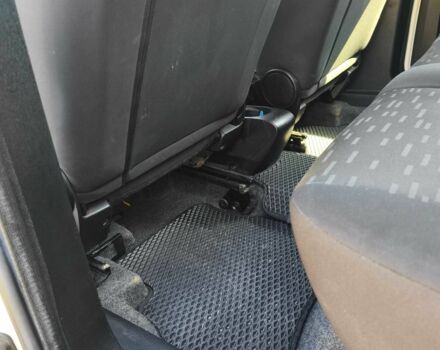 Опель Комбо груз.-пасс. 2012 в Коломые на Automoto.ua Белый Опель Комбо груз.-пасс., объемом двигателя 1.4 л и пробегом 190 тыс. км за 7500 $, фото 10 на Automoto.ua