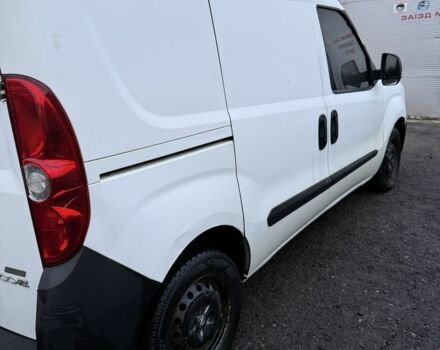 Белый Опель Комбо груз.-пасс., объемом двигателя 1.2 л и пробегом 348 тыс. км за 4300 $, фото 1 на Automoto.ua