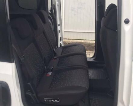 Белый Опель Комбо груз.-пасс., объемом двигателя 1.6 л и пробегом 198 тыс. км за 6150 $, фото 8 на Automoto.ua